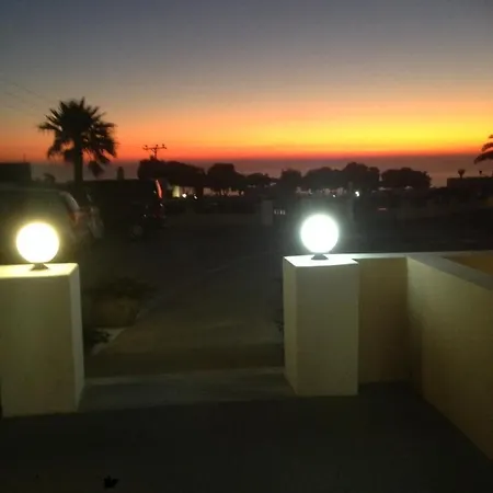 Marianna's By Romantic Collection * Fira (Santorini)
